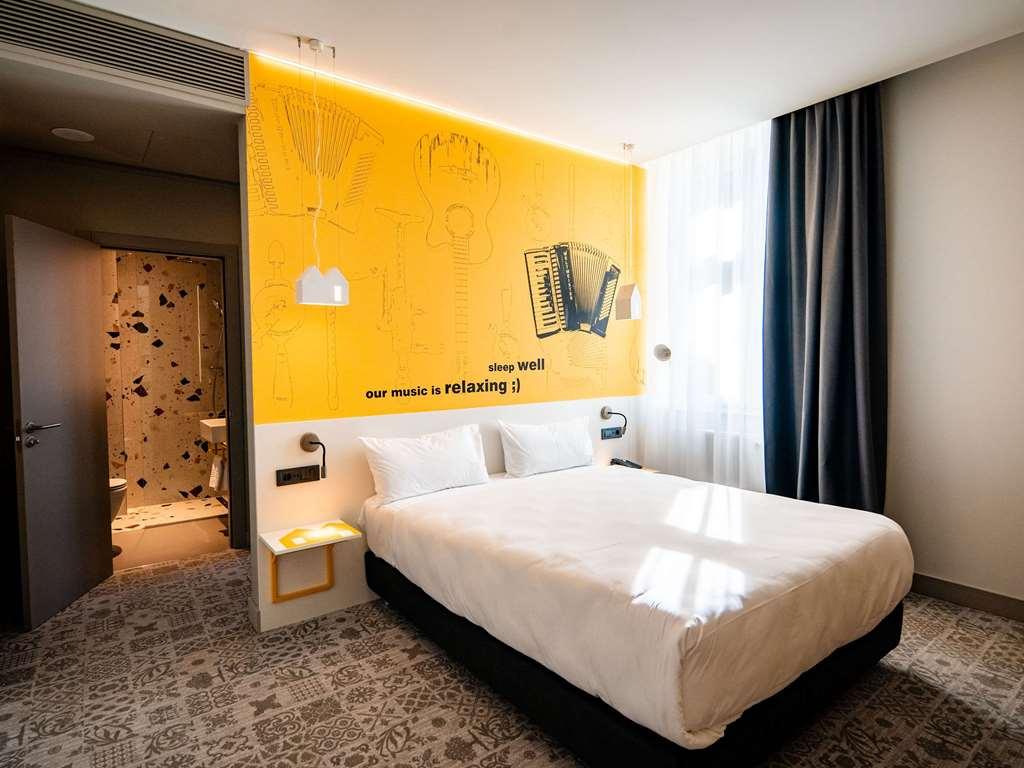 Ibis Styles Sibiu Arsenal Hotel Room photo